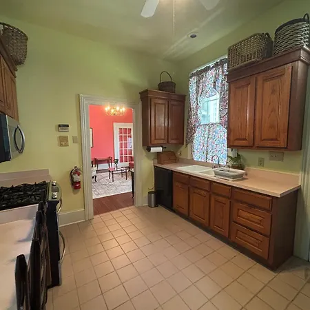 The Inn At 257 Charleston Room photo