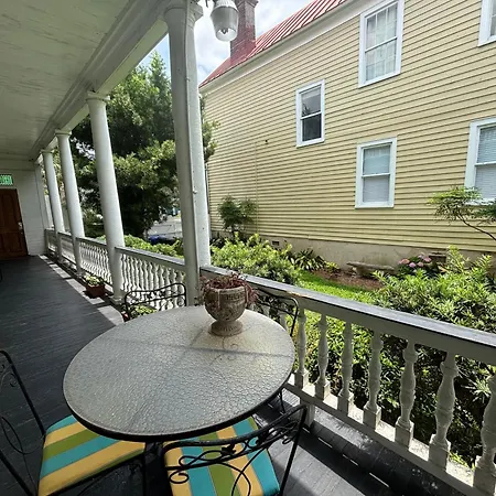 The Inn At 257 Charleston Room photo