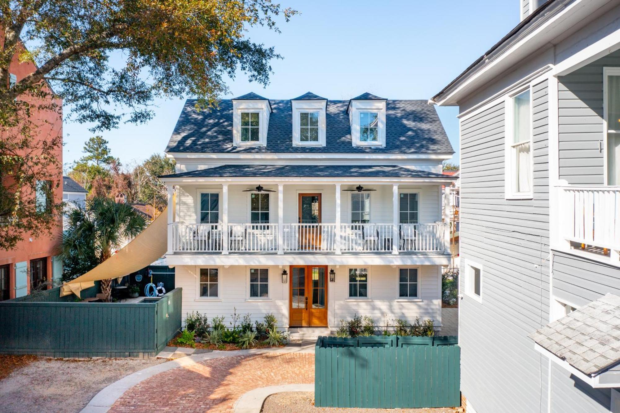 The At 257 Charleston